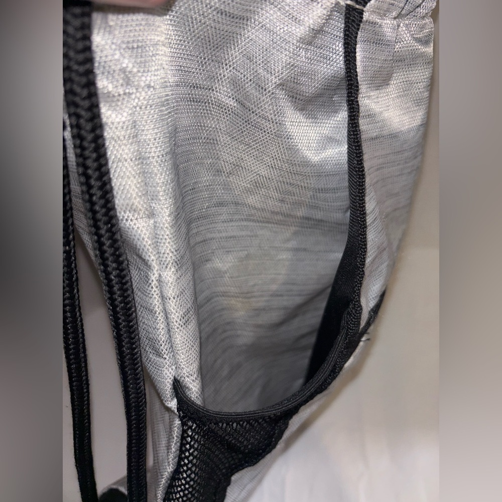 Adidas Drawstring Sack - Picture 5 of 9
